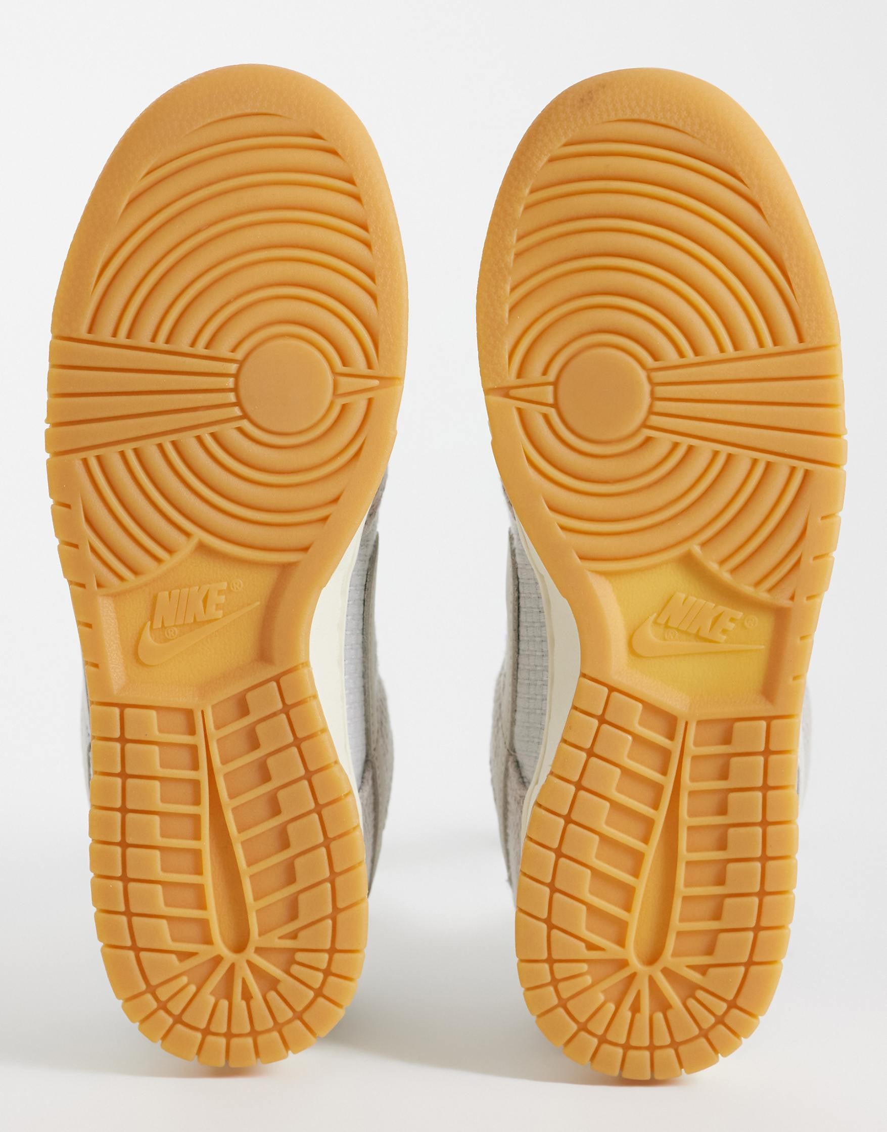 Nike Dunk Low Retro Trainers
